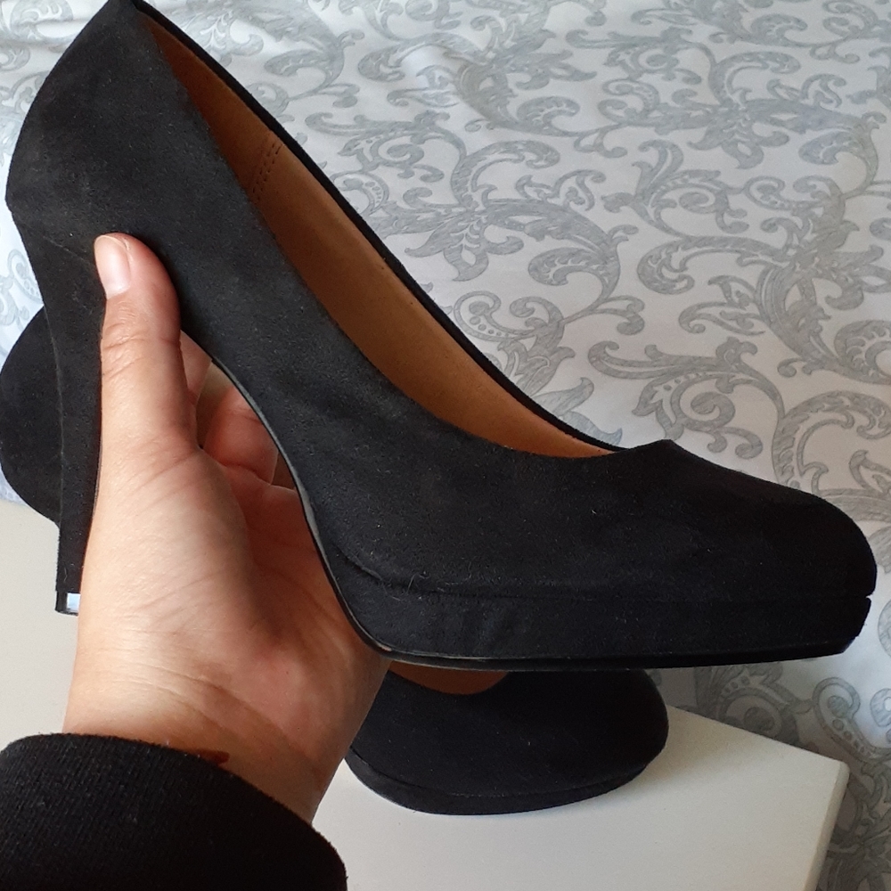 H&M Heels - Picture 5 of 5